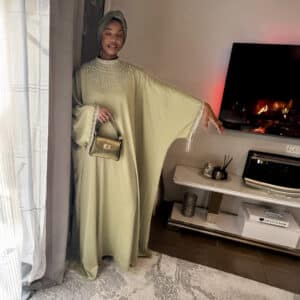 Abaya satinée Nafissa vert d'eau