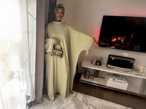 Abaya satinée Nafissa vert d'eau