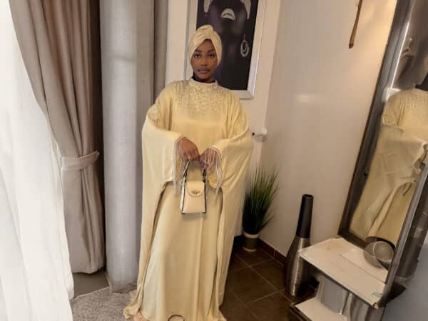 Abaya satinée Nafissa jaune poussin