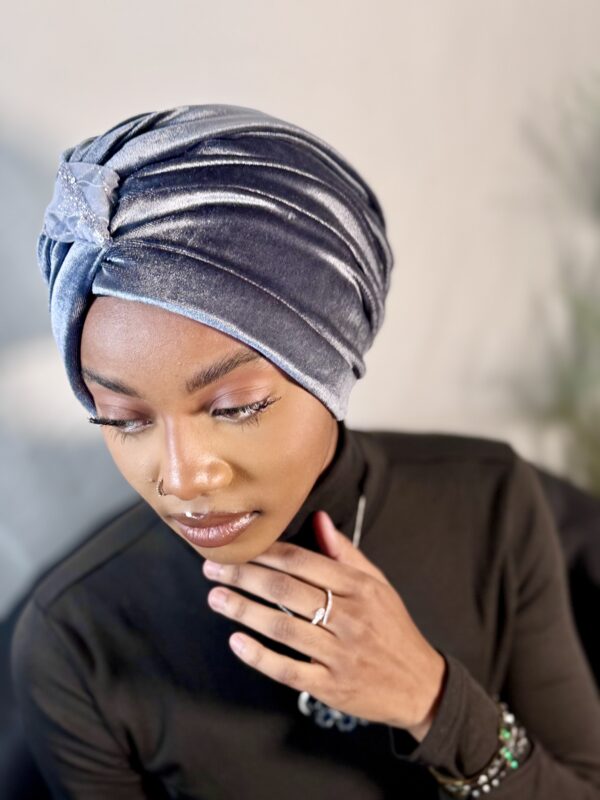 Turban Safia en velours gris – Image 3