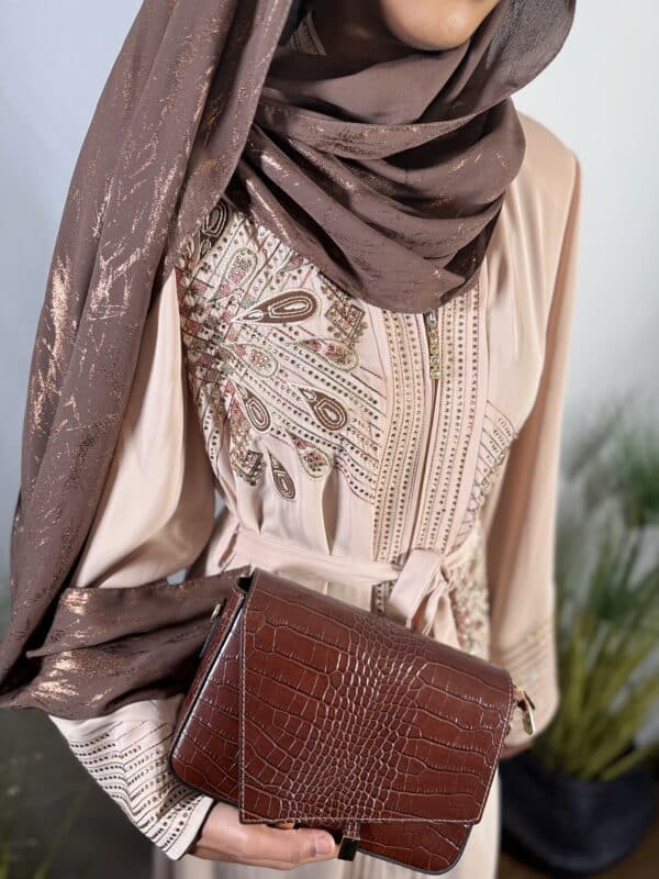 Abaya kimono Malika Beige marron perle de cristal – Image 3