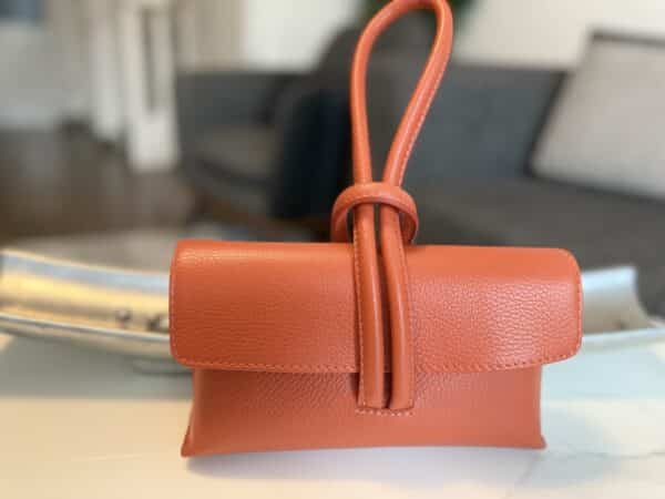 Pochette orange véritable cuir