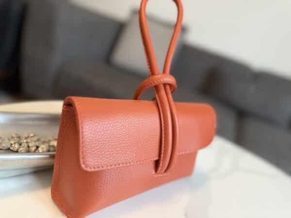 Pochette orange véritable cuir – Image 2