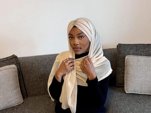 Hijab Voile Anissa champagne à nouer – Image 3