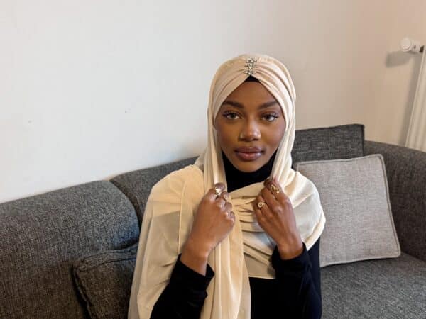 Hijab Voile Anissa champagne à nouer