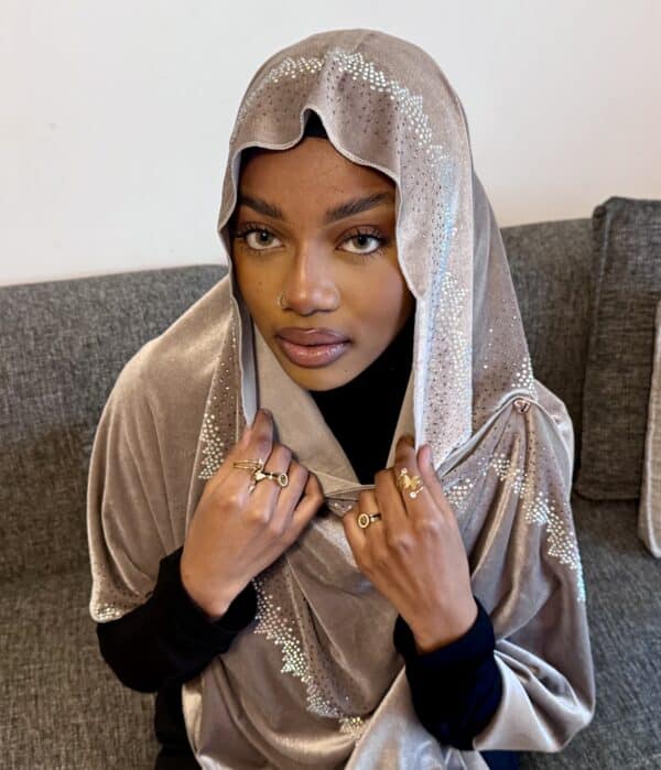 Voile Yasmine en velours gris rosé – Image 3