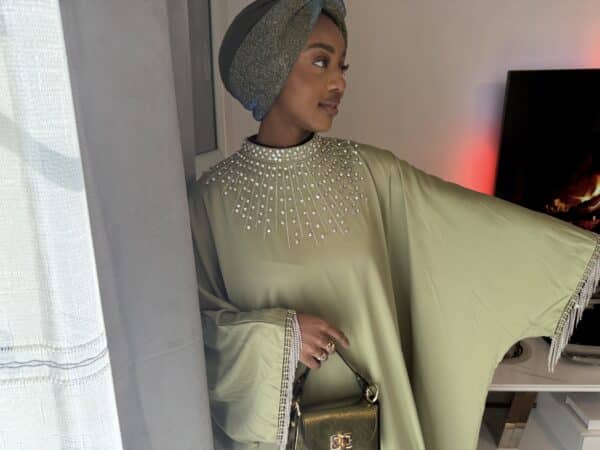 Abaya satinée Nafissa vert d'eau – Image 3