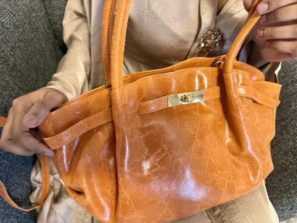 Grand sac en cuir italien orange - Élégance & praticité
